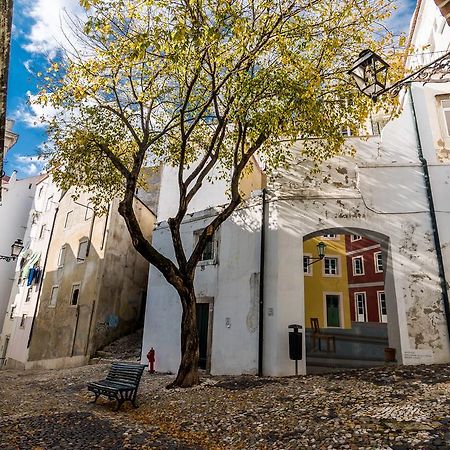 Little Duplex In Alfama Apartman Lisboa Kültér fotó
