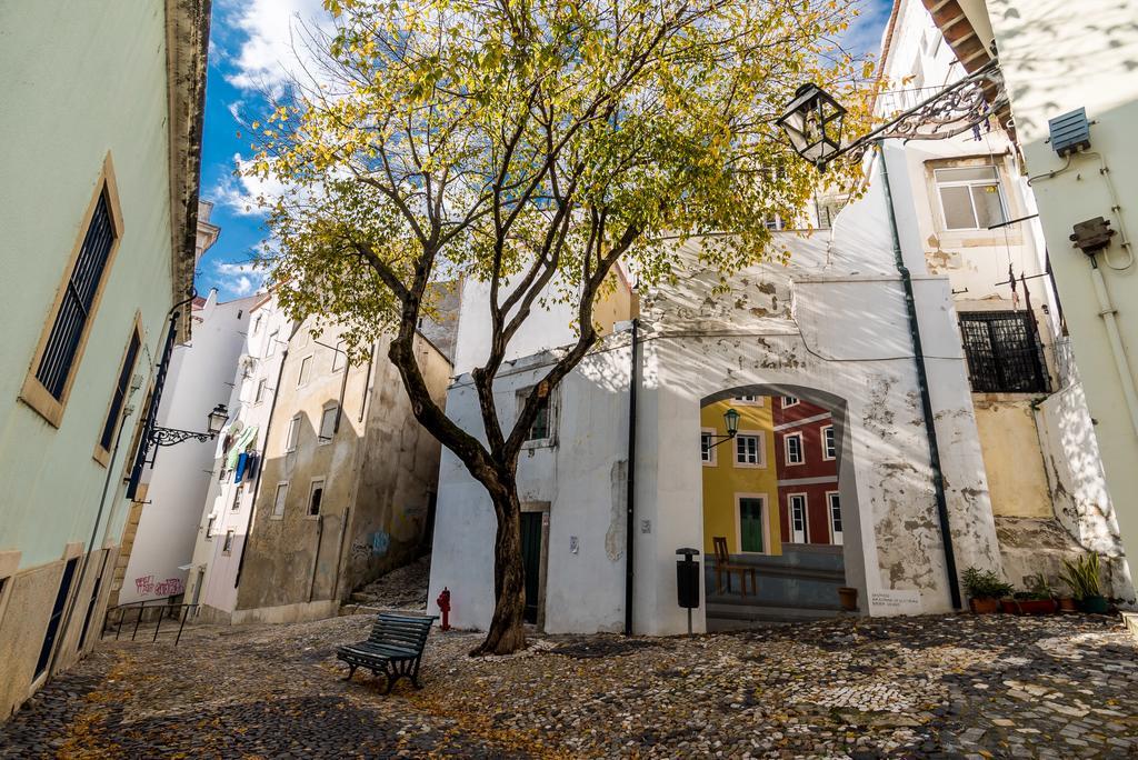 Little Duplex In Alfama Apartman Lisboa Kültér fotó